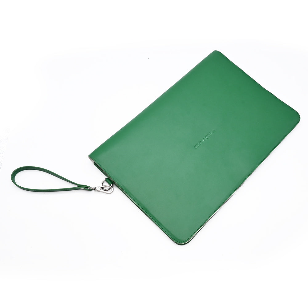 Unseen Gears Wristlet Laptop Case